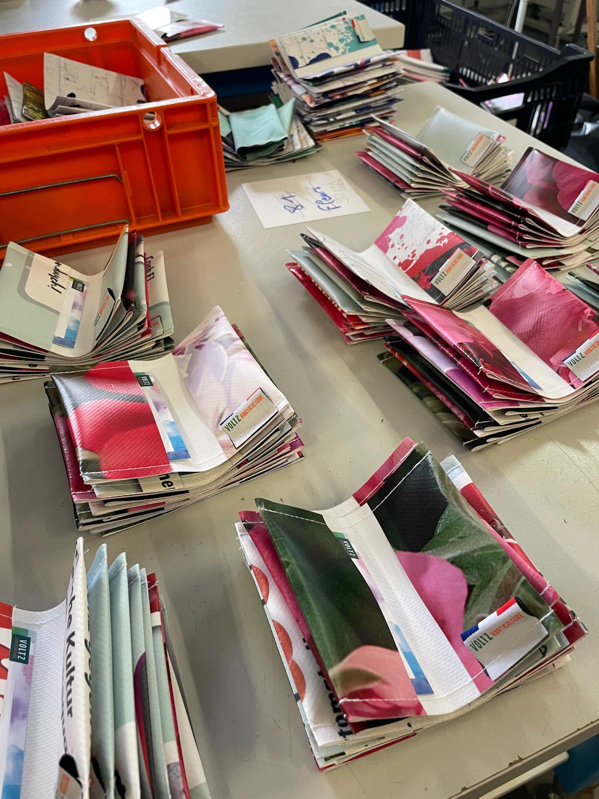 Conception porte-cartes en bâche